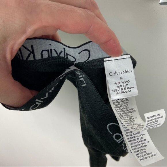 NEW Calvin Klein Black Spell Out Panties Size Medium Logo Thong Underwear NWOT M - Picture 5 of 8